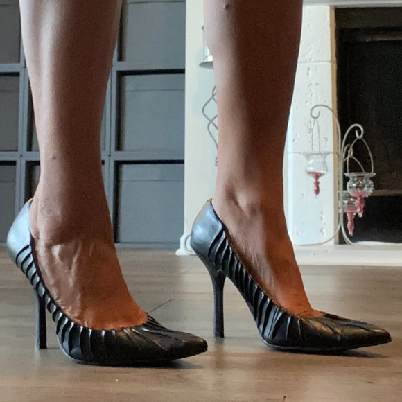 Black Pointed Tow Stiletto Heel Pump - Picture 1 of 8